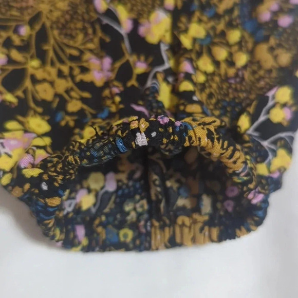 Urban Outfitters Paulina Floral Square Neck Romper, Color Black/Yellow Size SP - Picture 10 of 15